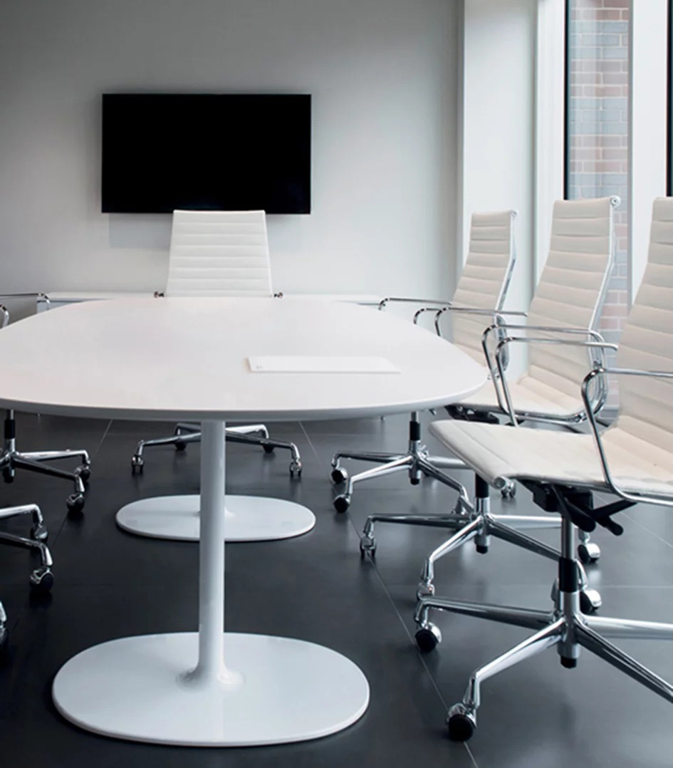 开云（中国） - 桌几|餐桌|办公家具|设计师家具|Dizzie 餐台/洽谈台